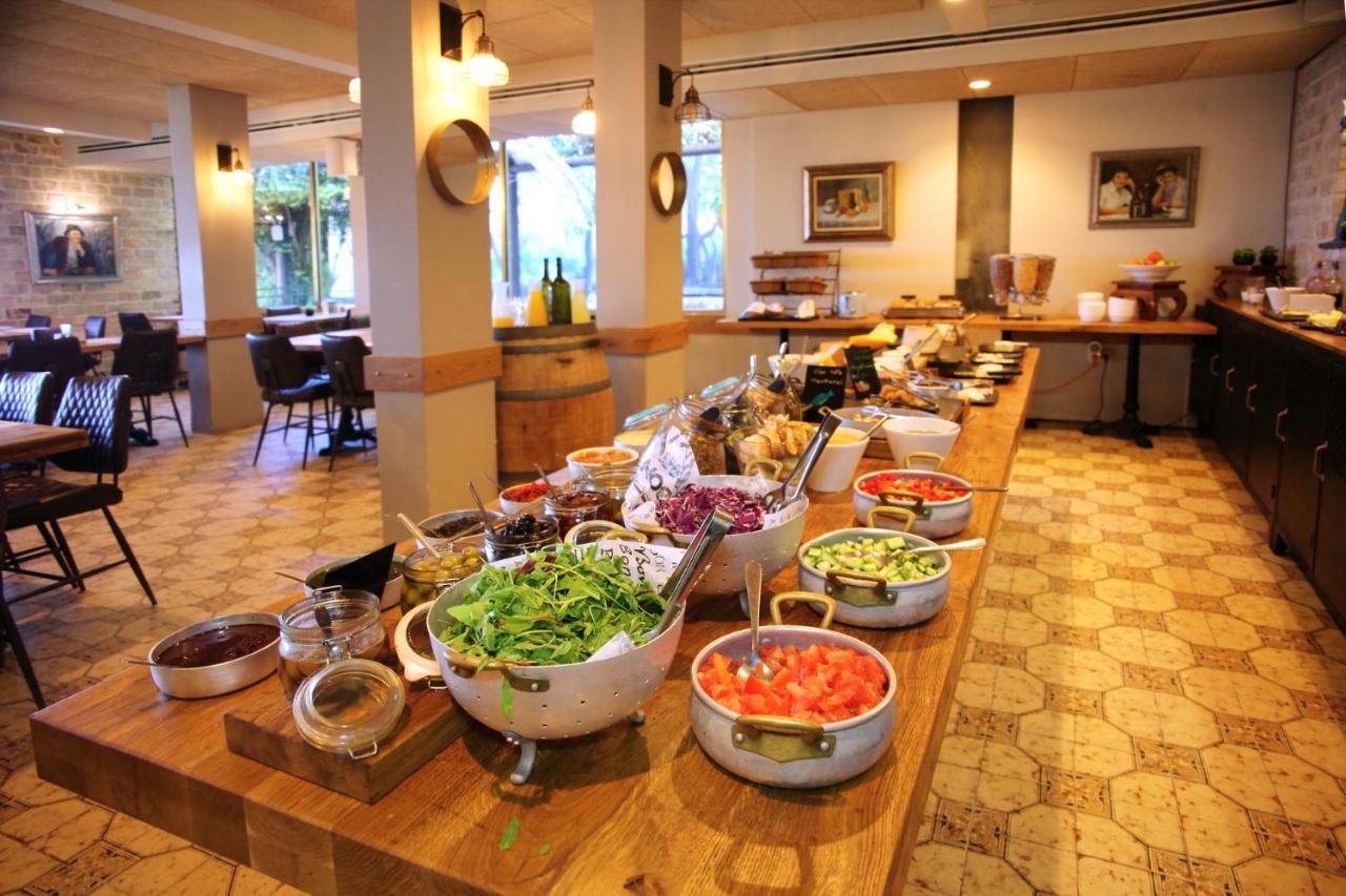 Hotel Beit Maimon Zikhron Ya'akov Buitenkant foto